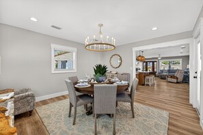 Dining - NEW! LUX Coastal Oasis w/Private Pool and Putt-Putt (Mexico Beach)