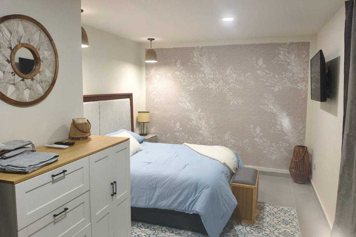 Superior Studio | In-room safe, WiFi (free)