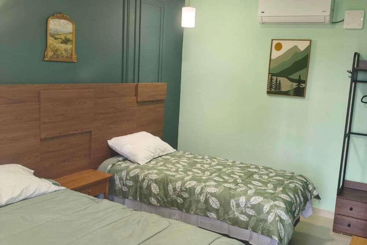 Standard Twin Room | In-room safe, WiFi (free)