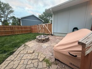 Terrace/patio - Lovely 3-bedroom house with AC in charming Oak Grove 25 MINUTES TO WORLD CUP (Oak Grove)