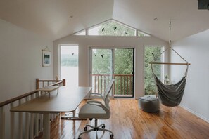 Interior - Lake Escape: Driftwood & Pine (Barry's Bay)