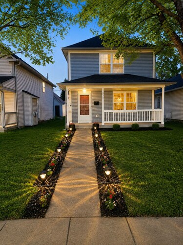 Family Legacy Retreat Downtown Indy 4BR Culture & Comfort