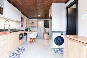 Interior - Studio for Work and Relaxation | Pool + AC | Pet Friendly | Novo Hamburgo (Novo Hamburgo)