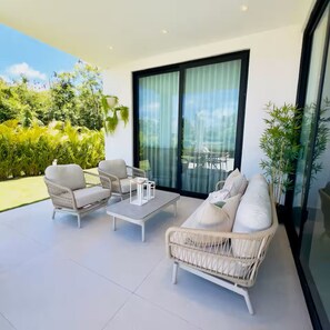 Terrace/patio - Cayo Golf Villa / Pool, Beach, and Golf (La Caña)