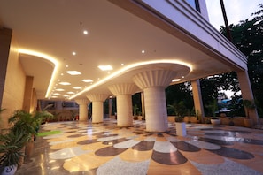 Exterior - Aurtus (Amravati)