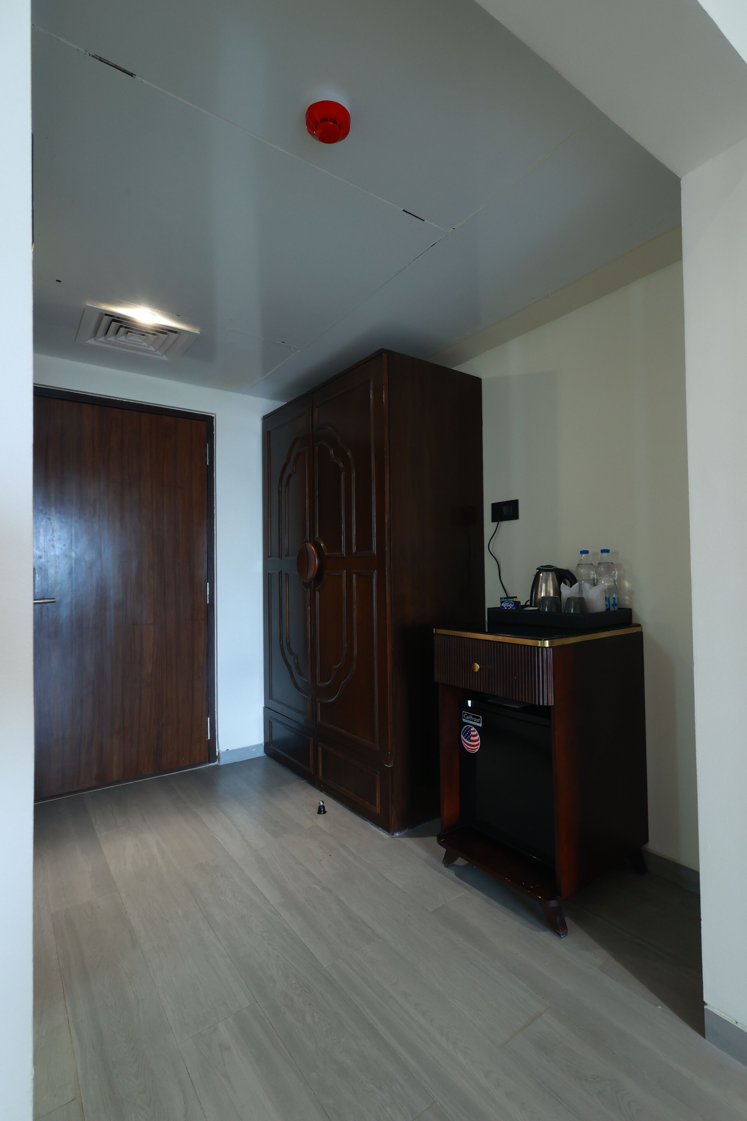 Kamar Keluarga | Meja kerja