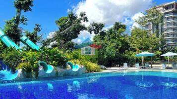 5 outdoor pools