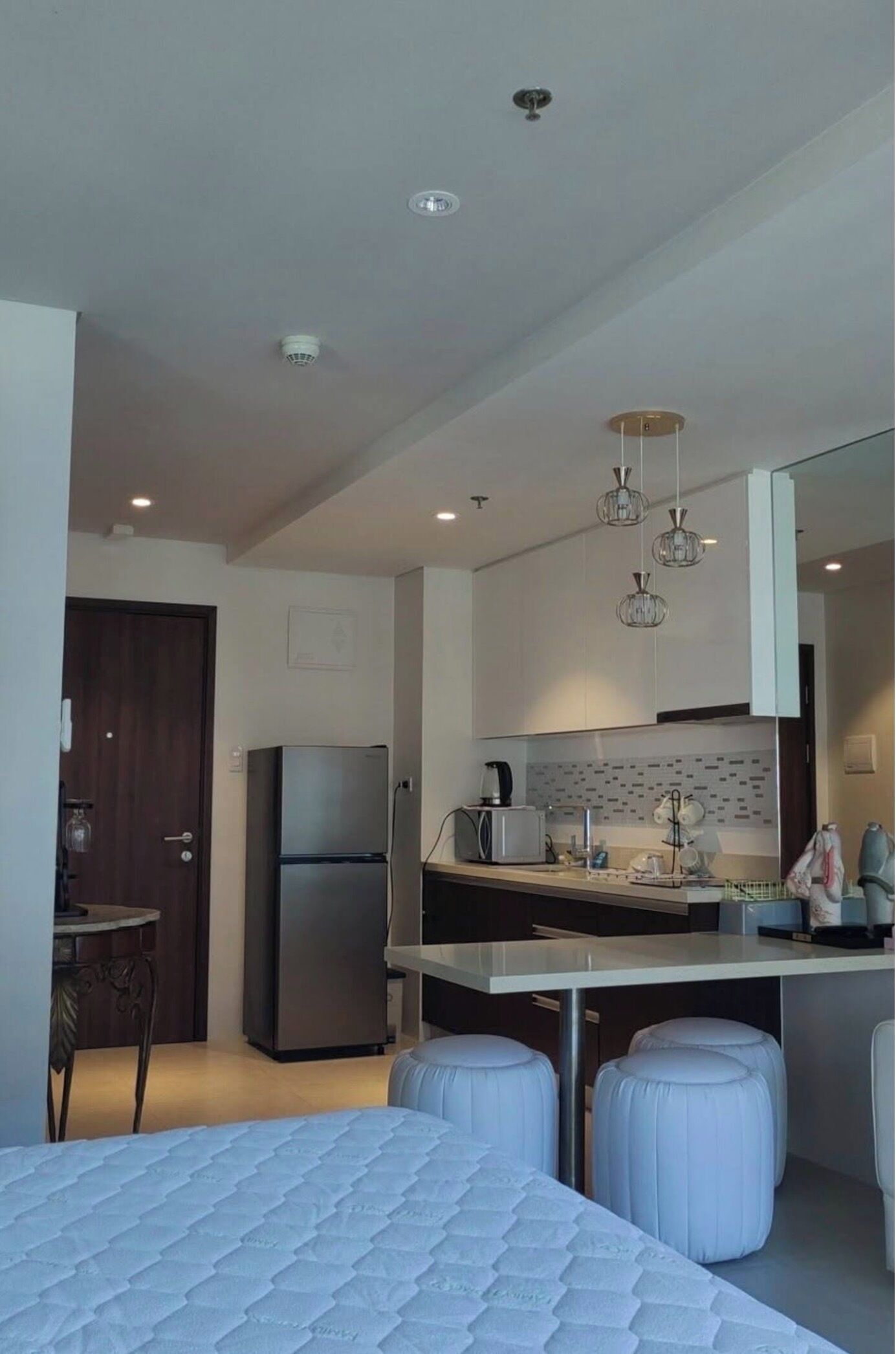 Deluxe Studio, Balcony, Beach View | Private kitchen | Electric kettle