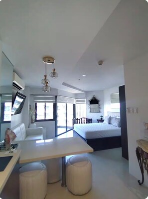 Free WiFi - Tambuli Beachfront Luxury Studio (Lapu-Lapu)