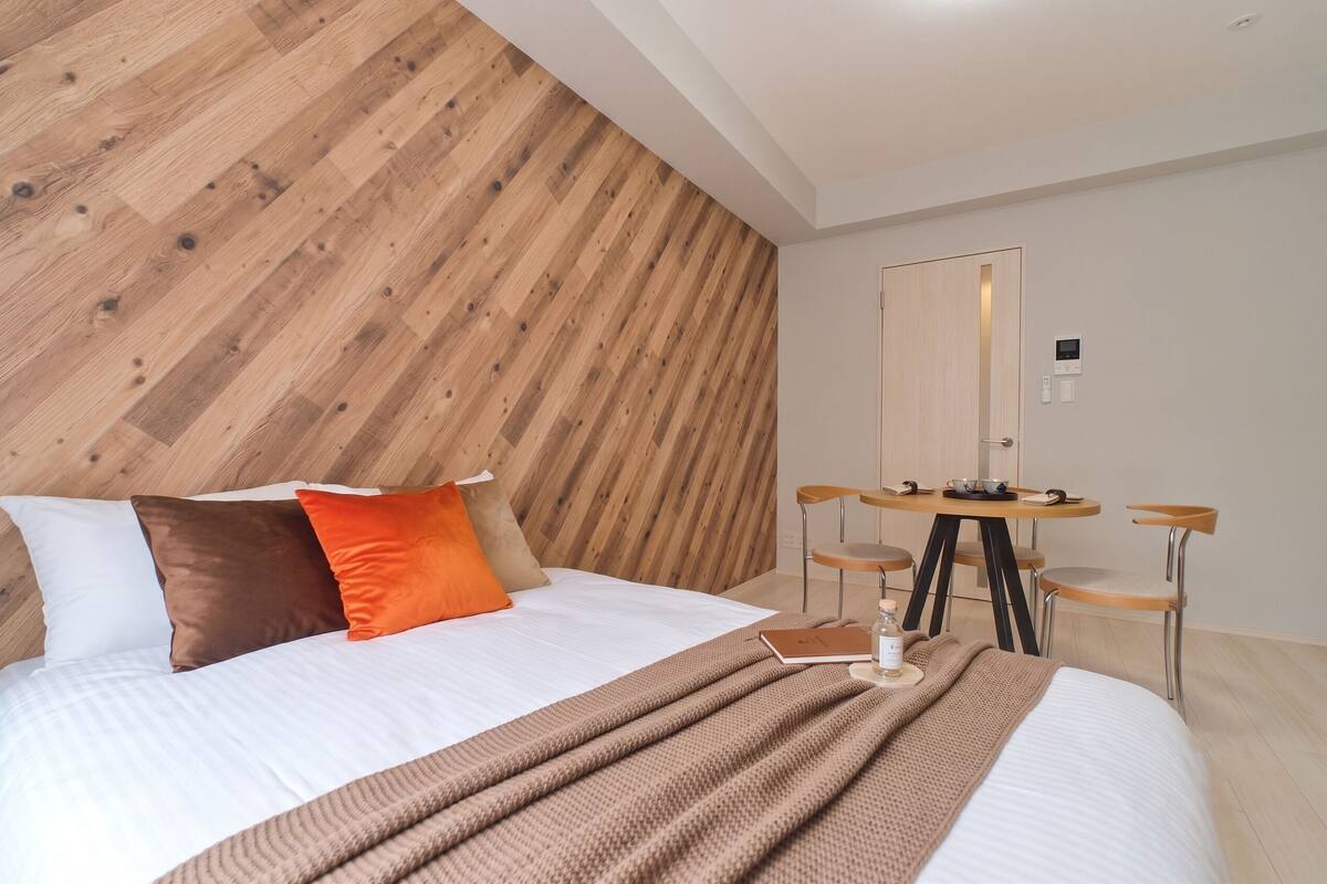 Apartment | Desk, blackout drapes, WiFi (free)