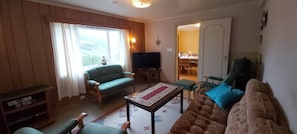 House, 4 Bedrooms, Balcony | Living room | Books - Rese -farmhouse Wirh a View (Vanylven)