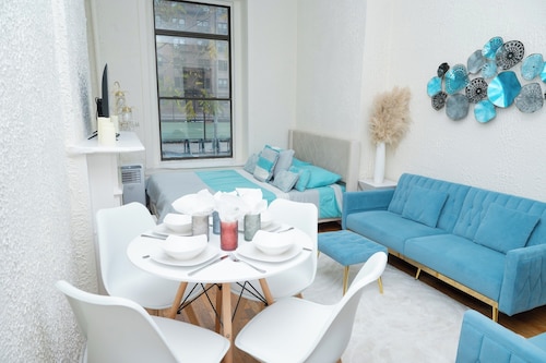 Charming Upper West Side Apartment – 5 Min Walk to Central Park