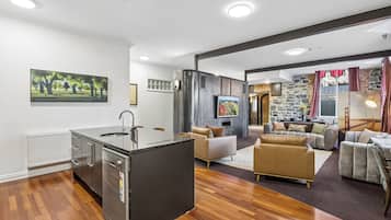 Apartment | Private kitchen | Fridge, microwave, oven, stovetop