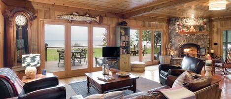 Smart TV, chimenea