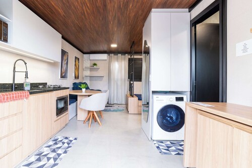 Complete House for Groups | 4 Studios, Pool and BBQ | Novo Hamburgo