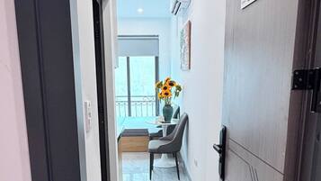 Studio, Balcony | Desk, free WiFi, bed sheets
