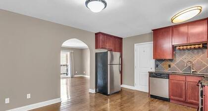 Quiet West Plaza Retreat – Spacious Condo in Prime KC Location.
