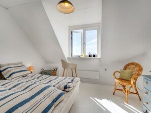 2 bedrooms, Internet