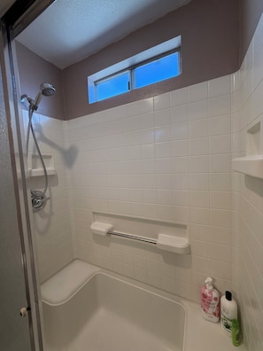 Shower, hair dryer, toilet paper - Comfortable Family Home: Spacious 3BR with Laundry & Kitchen (Garden Grove)