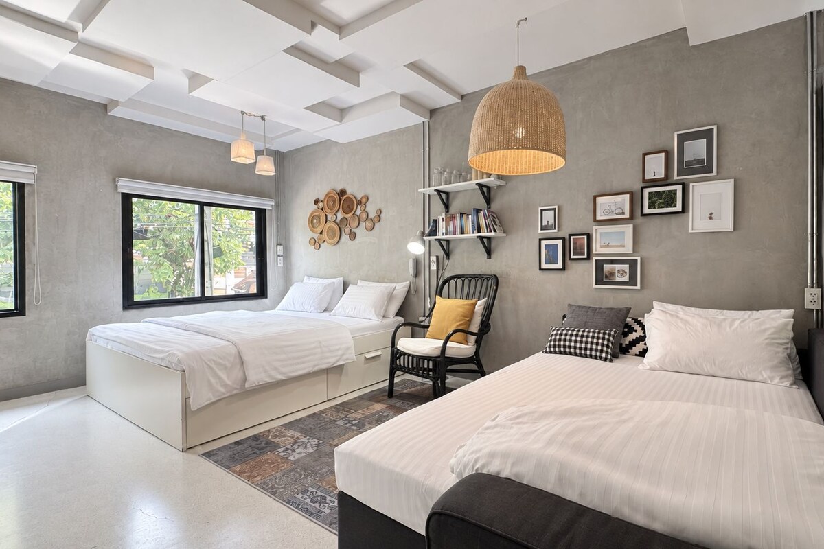 Executive Suite | WiFi (free), bed sheets