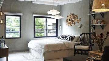 Executive Studio Suite, 1 King Bed with Sofa bed, Non Smoking, Microwave | Free WiFi