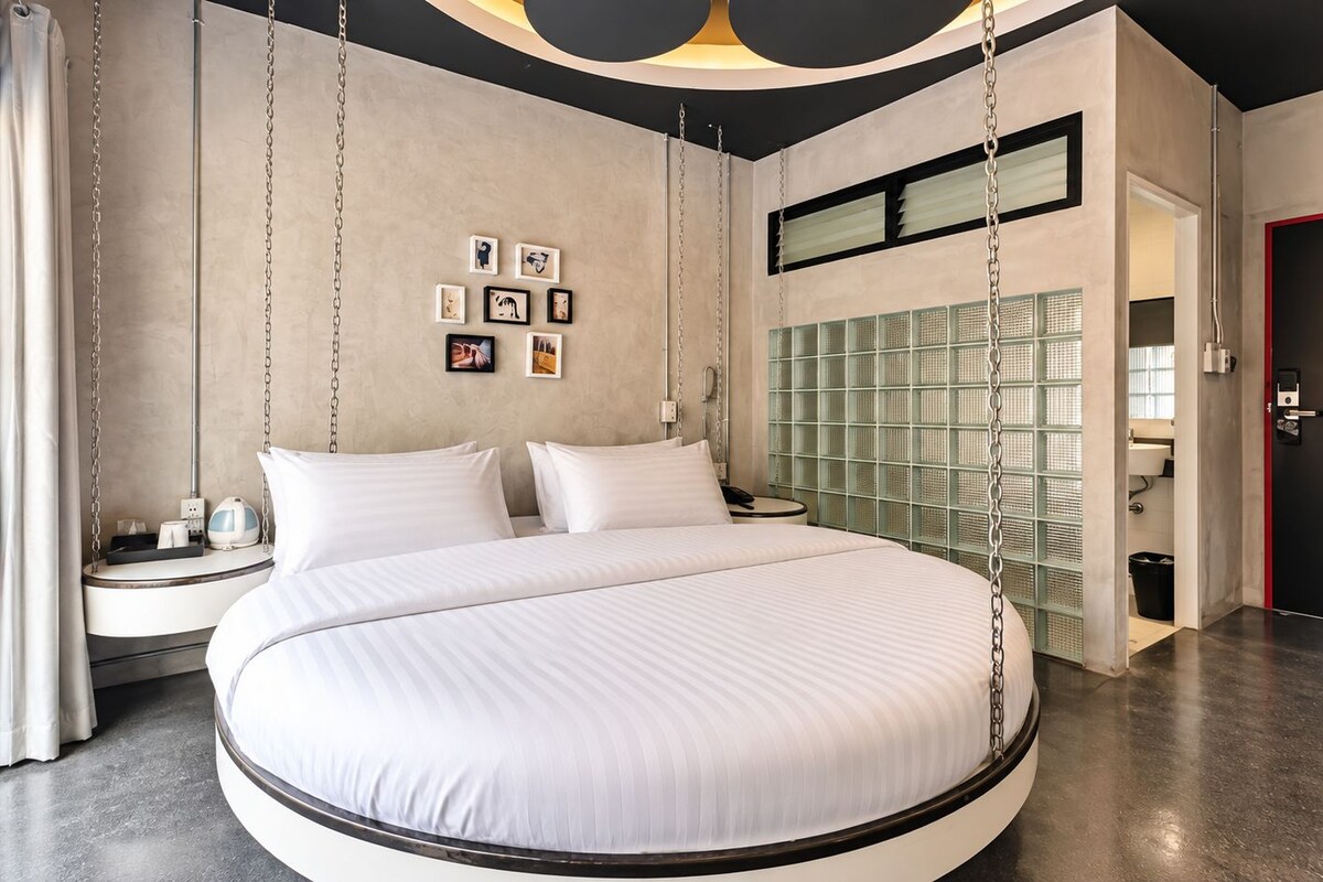 Deluxe Circle Bed | 무료 WiFi, 침대 시트