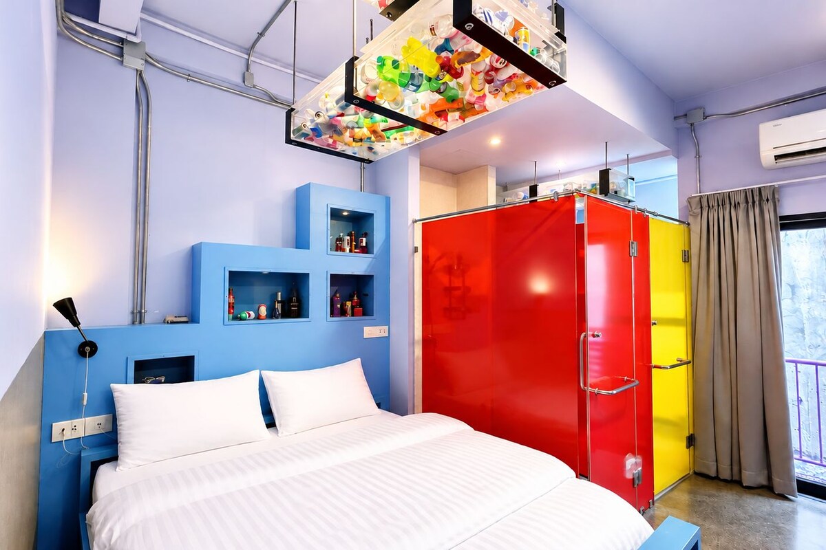 Deluxe Double A | WiFi (free), bed sheets