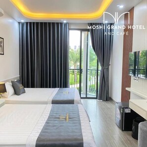 Deluxe Double or Twin Room, Balcony, City View - Moshi Grand (Sam Son)
