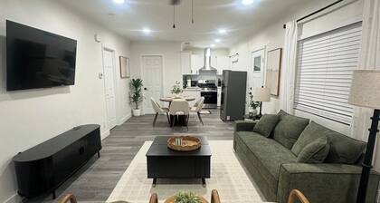 Chic & Cozy Getaway Near Downtown Porterville