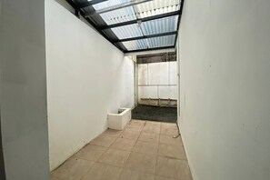 Interior - Damai Ilustria By Semesta Management (Ngaglik)