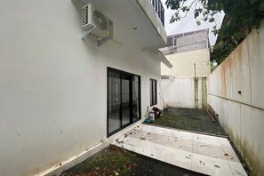 Terrace/patio - Damai Ilustria By Semesta Management (Ngaglik)