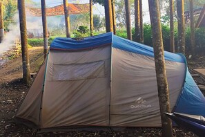 Family Room | Bed sheets - Youlien Campsite (Pasirjambu)