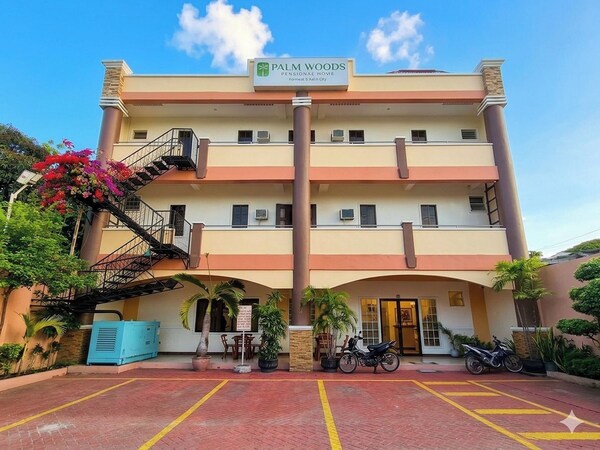 Palm Woods Pensionne Home General Santos - General Santos City