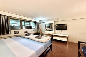 Chambre Triple, salle de bains commune