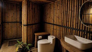 Luxury Dome | Bathroom | Separate bathtub and shower, rainfall showerhead, free toiletries