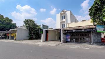 Fachada da propriedade