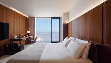 Superior Double Room, Balcony, Ocean View | Minibar, desk, free WiFi, bed sheets