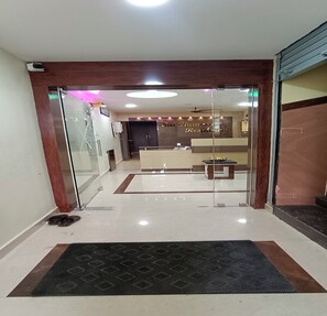 Lobby - Hotel Royal Plazha (Chennai)