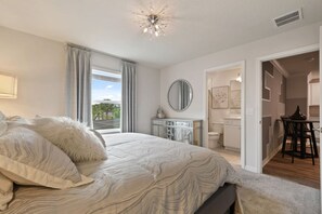 10 bedrooms, iron/ironing board, travel cot, free WiFi - Sleep 24 Cozy DisneyVilla Pool Spa Steps to Resort (Davenport)