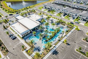 Exterior - Sleep 25 Seaworld Disney 10BD Lakeview Pool Resort (Orlando)