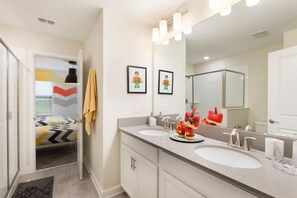 Hair dryer - SLEEP 20 DisneyVilla 9BD Resort Waterpark Pool Spa (Kissimmee)