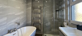 Ruby's Cottage -  a house that sleeps 4 guests  in 2 bedrooms