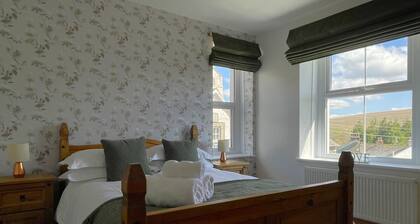 Ruby's Cottage - a house that sleeps 4 guests in 2 bedrooms