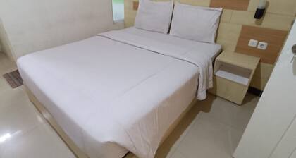 Hotel O near Pasar Gede Solo formerly In