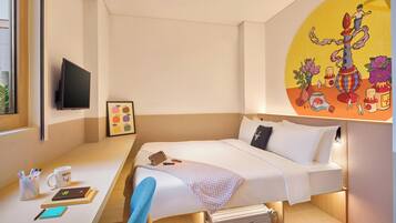 One of a Kind | In-room safe, iron/ironing board, free WiFi, bed sheets