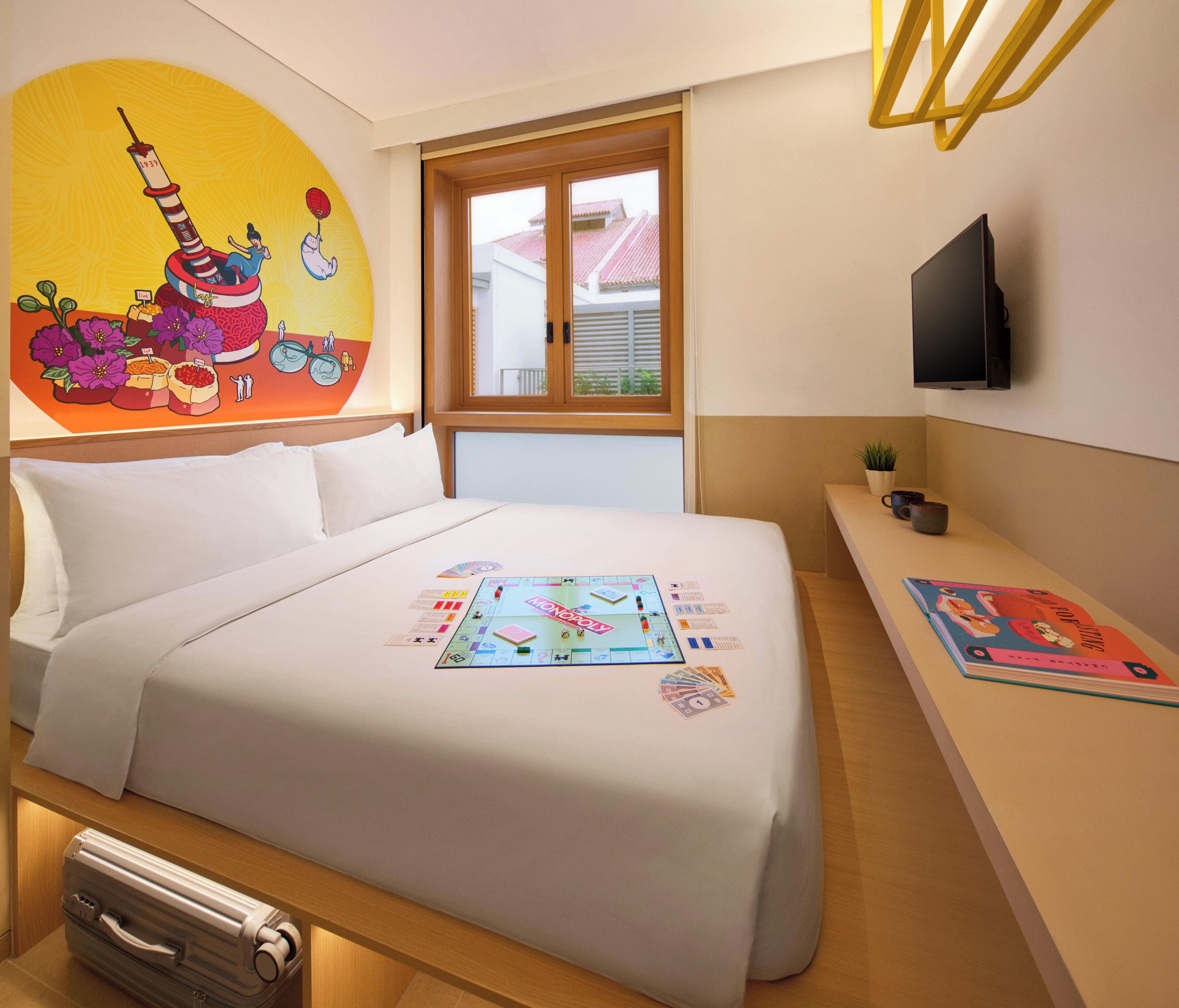 Nano Queen | In-room safe, iron/ironing board, free WiFi, bed sheets