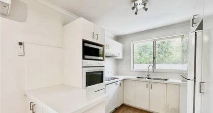 Room in Caufield south