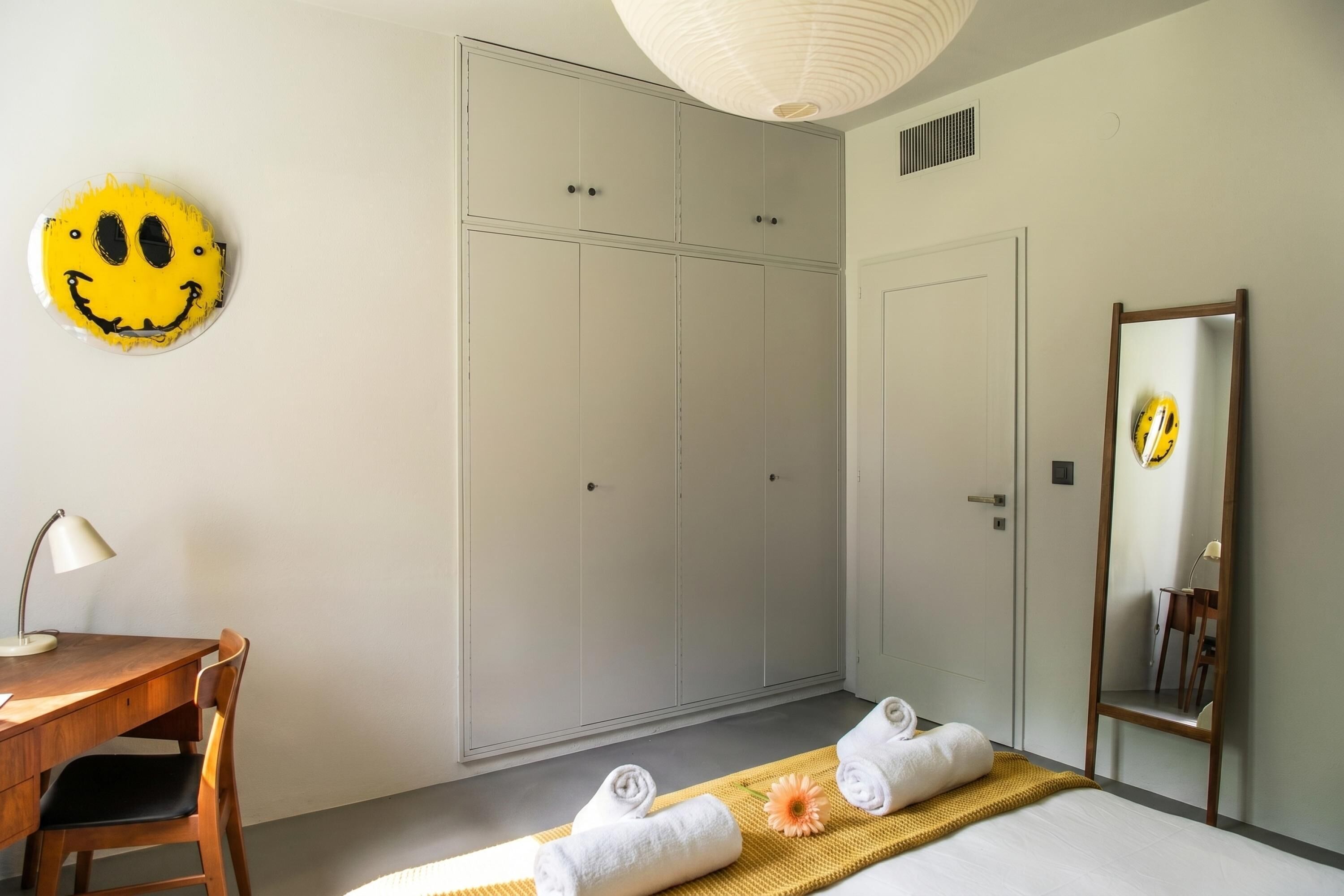 2 bedrooms, laptop workspace, free WiFi, bed sheets