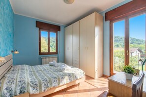 Family Townhome, Multiple Bedrooms (La Dimora Dei Colori Private Garden) - La Dimora Dei Colori Private Garden (Brovello-Carpugnino)