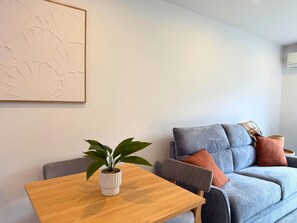 Interior - Contemporary 2BR Townhouse in Fairfield (Lower Hutt)